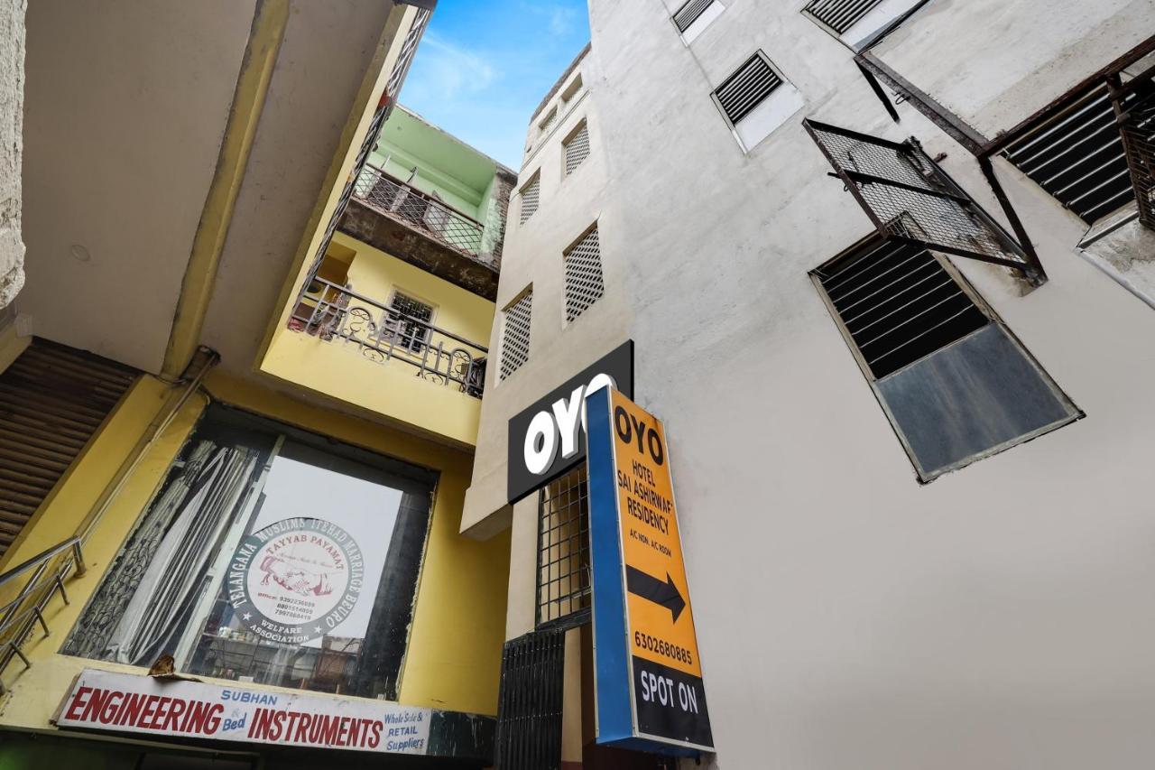 Spot On Hotel Sai Ashirwad Residency Haïdarabad Extérieur photo