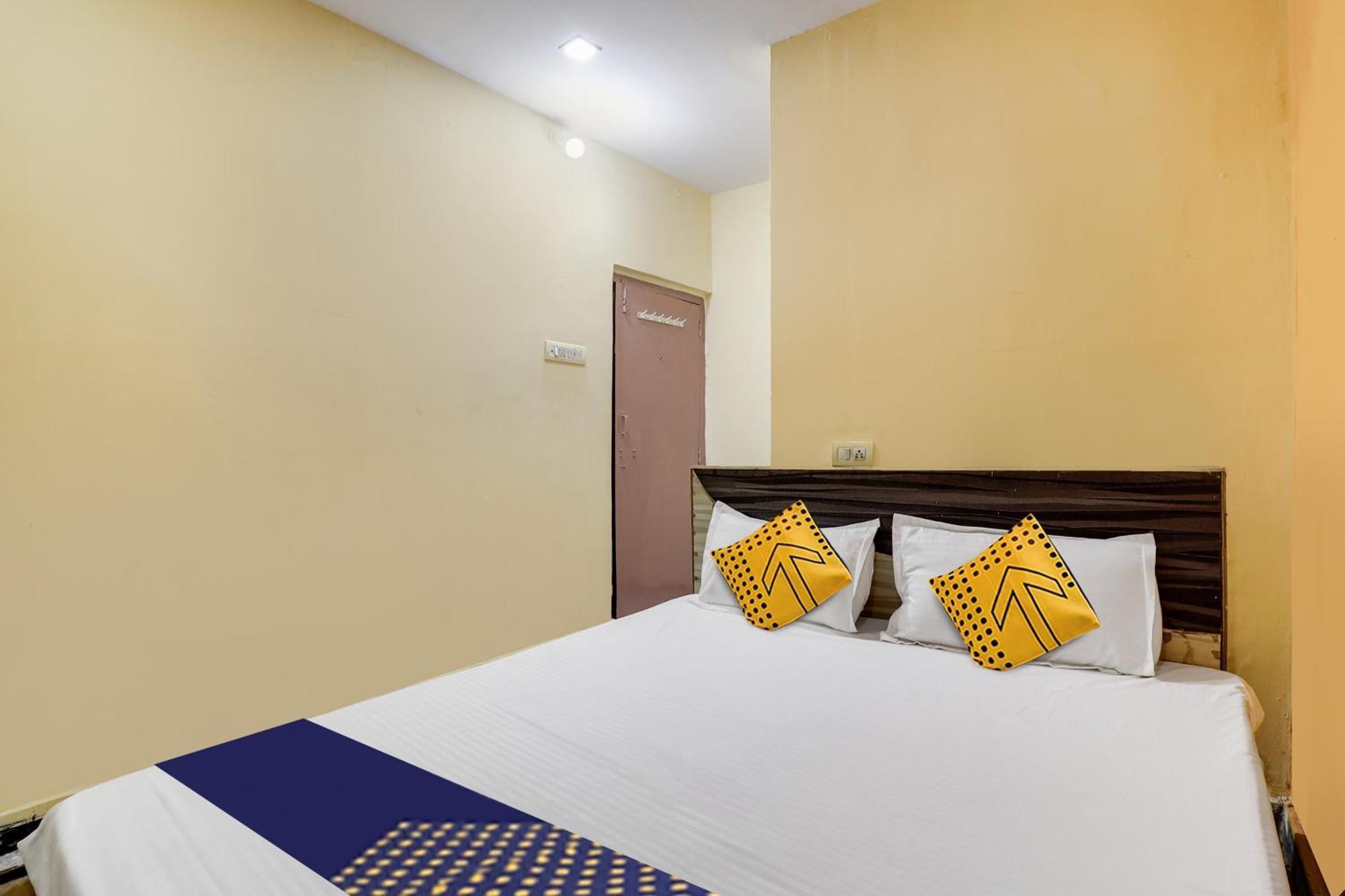 Spot On Hotel Sai Ashirwad Residency Haïdarabad Extérieur photo