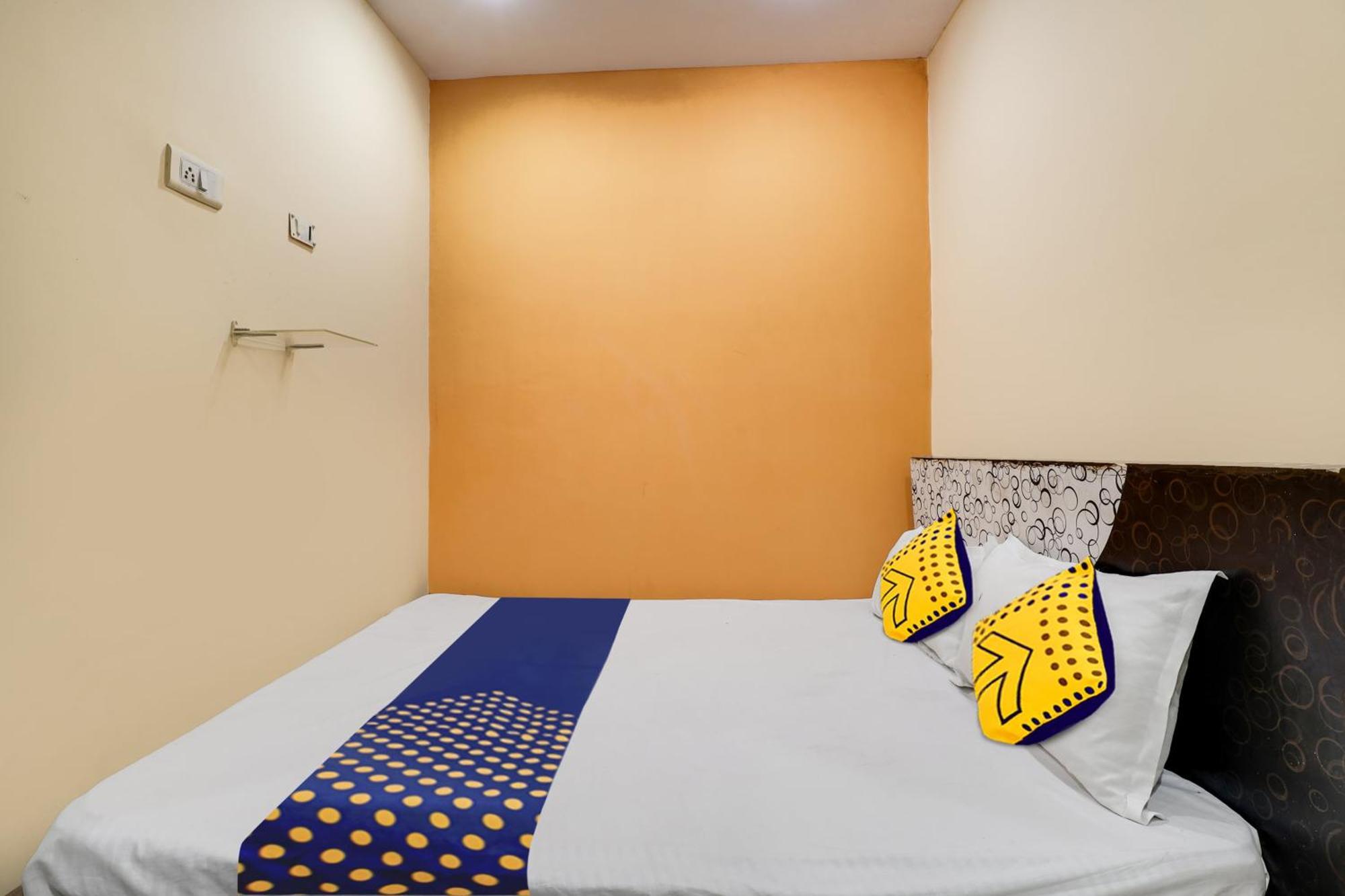 Spot On Hotel Sai Ashirwad Residency Haïdarabad Extérieur photo